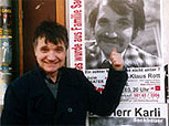 Klaus Rott alias Karli Sackbauer (Bild: karlisackbauer.at)
